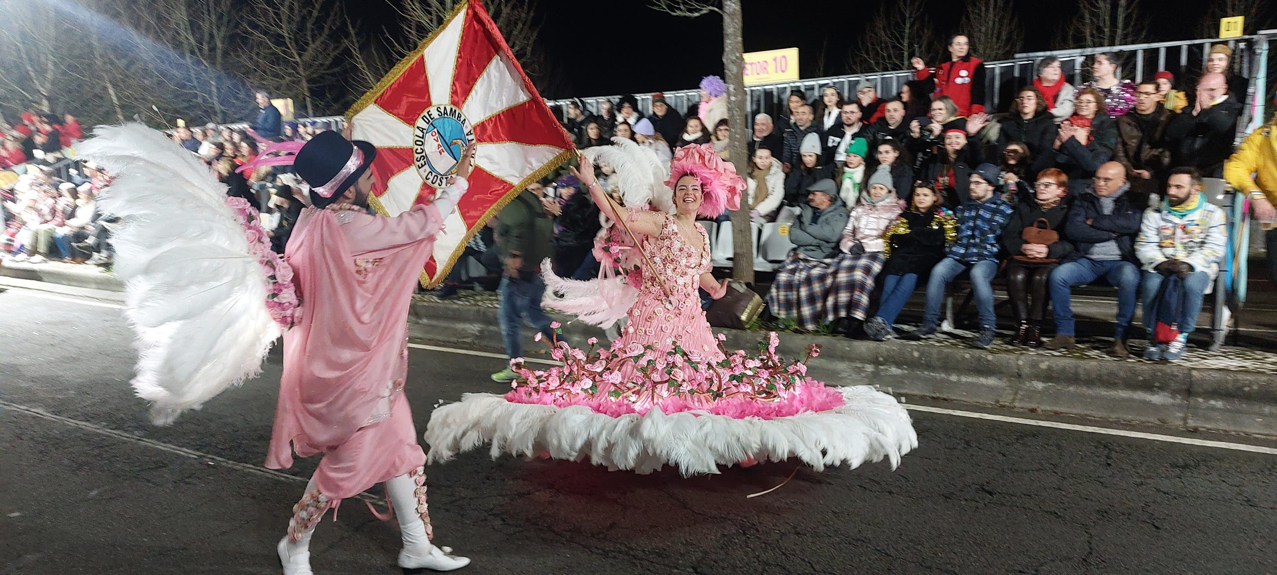 Vota na tua Escola de Samba preferida do Carnaval de Ovar 2024