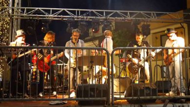 “Hippies Alive” enchem o palco da Ribeira no “warm up” das marchas