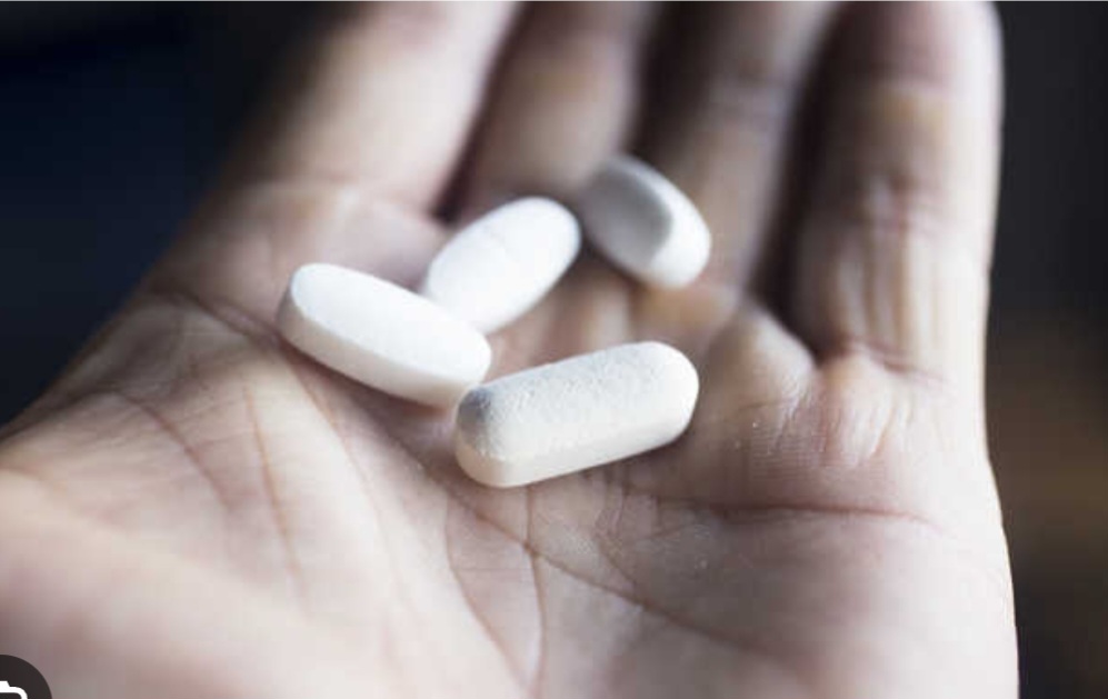 Vou de viagem… devo levar antibiótico? - Por Dra. Alexandra Ramos Rodrigues