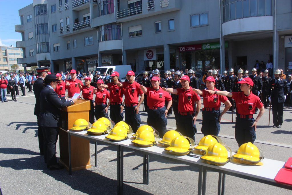 Bombeiros de Esmoriz com "novo" parque de viaturas