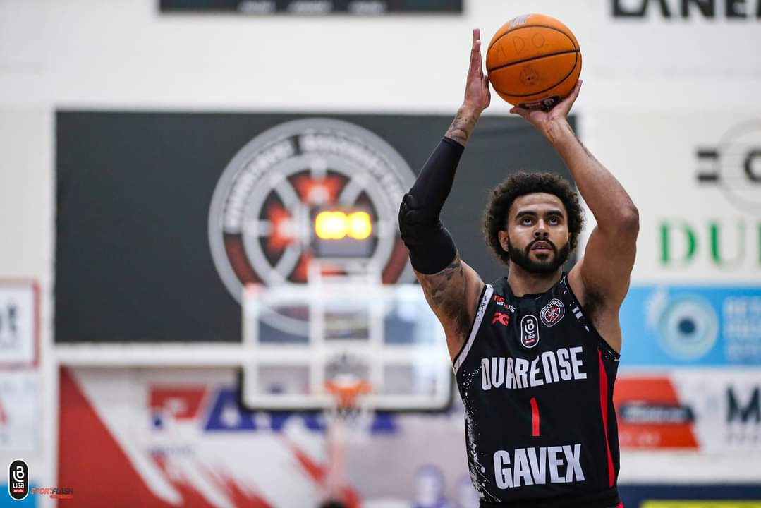 Jeremiah Bailey despede-se dos adeptos vareiros