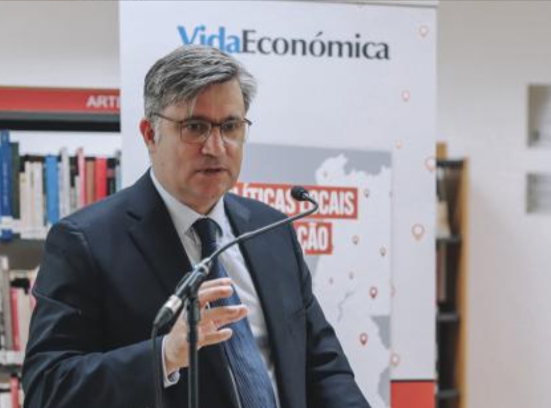 Execução lenta do PRR compromete apoios a Portugal - Álvaro Santos