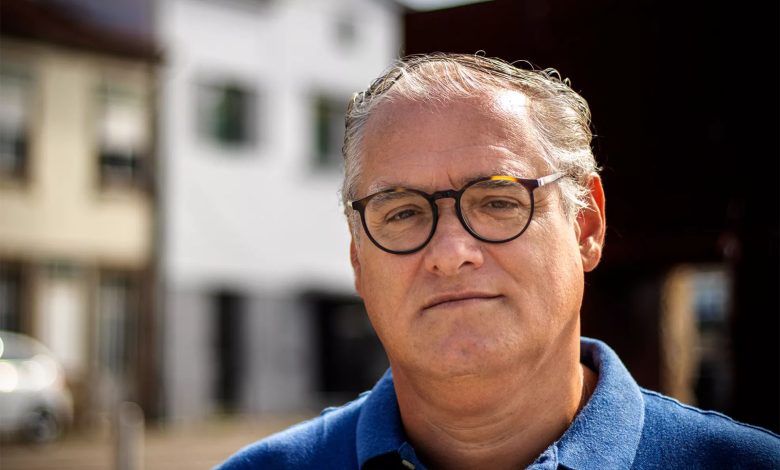 João Luís Barreto Guimarães vence Prémio Glória de Sant’Anna João Luís Barreto Guimarães vence Prémio Glória de Sant’Anna