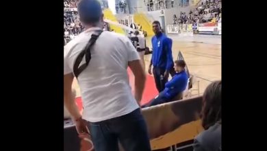Jogo esteve interrompido mais de vinte minutos [c/vídeo]