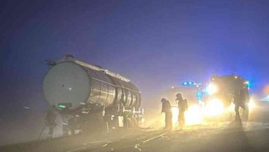 Camião-cisterna a arder na A29 em Ovar