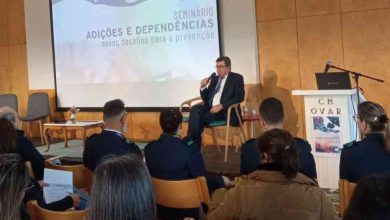 “Adições e dependências – novos desafios e dependências” em debate