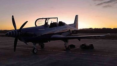 Franceses PC-21 de visita à Base Aérea n.8 de Maceda