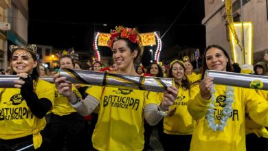 Portugueses e brasileiros preparam Carnaval 2025 em Portugal