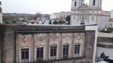 Cine-Teatro ficou (quase) sem cobertura