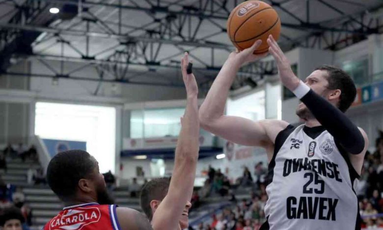 Ovarense entra a perder nos “Playoff” Ovarense entra a perder nos “Playoff”