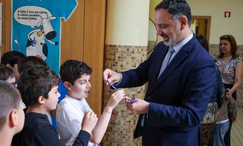 Pulseira da Viagem Medieval chega a 15 mil alunos Pulseira da Viagem Medieval chega a 15 mil alunos