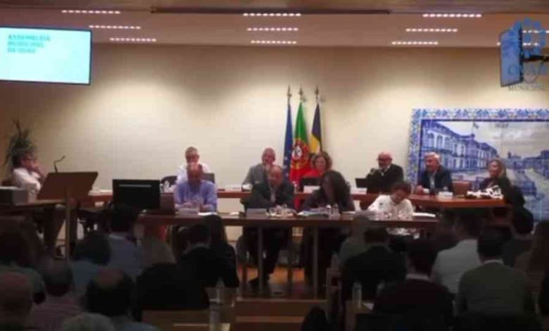 PS Ovar exige “democracia, tolerância e dignidade” na Assembleia Municipal PS Ovar exige “democracia, tolerância e dignidade” na Assembleia Municipal