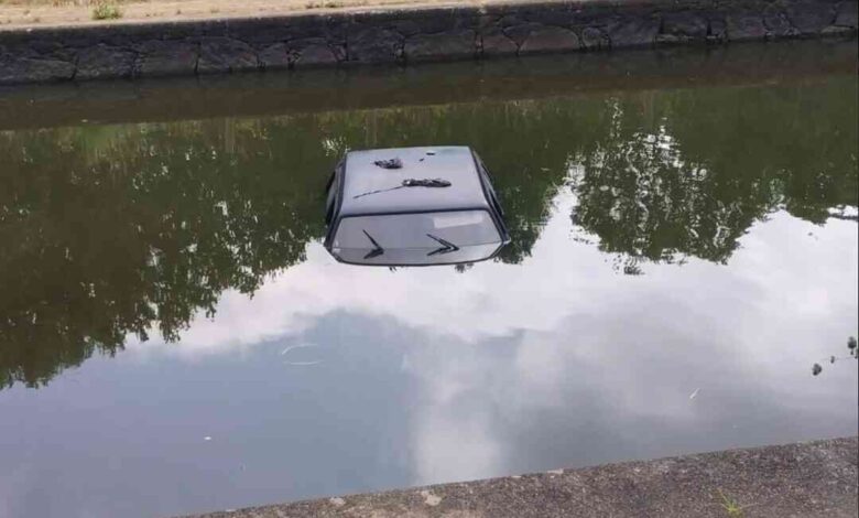 Viatura furtada em Ovar encontrada na Ria em Canelas Viatura furtada em Ovar encontrada na Ria em Canelas