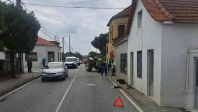 Maceda: Choque entre trator e ligeiro condiciona trânsito