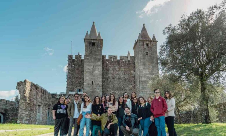 Uma viagem sensorial por Santa Maria da Feira com a energia dos “Cara Coroa” Uma viagem sensorial por Santa Maria da Feira com a energia dos “Cara Coroa”