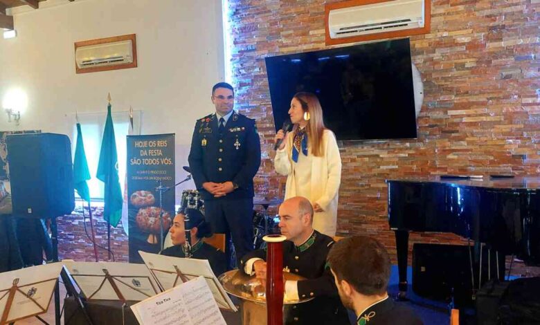 GNR e Pingo Doce convidam cem idosos para o almoço de Natal GNR e Pingo Doce convidam cem idosos para o almoço de Natal