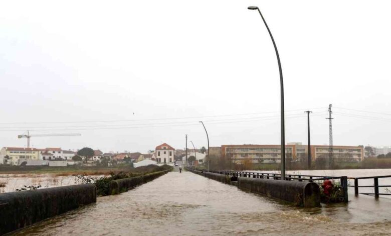 Madrugada foi calma mas Ovar mantém-se em alerta