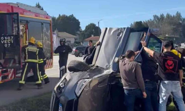 Despiste seguido de capotamento faz três feridos na EN223