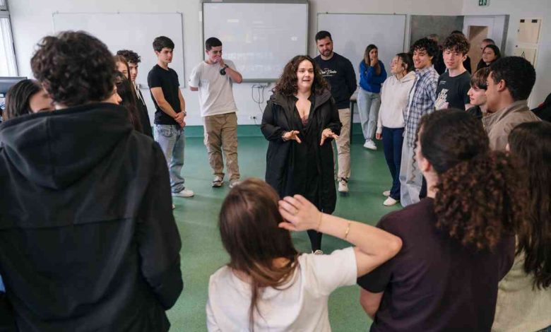 Santa Maria da Feira forma nova geração de líderes nas secundárias do concelho Santa Maria da Feira forma nova geração de líderes nas secundárias do concelho