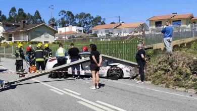 Colisão de ligeiros faz dois feridos Colisão de ligeiros faz dois feridos