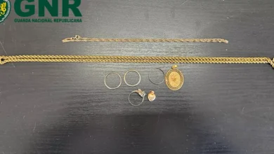Entregou ouro para benzer e ficou sem ele