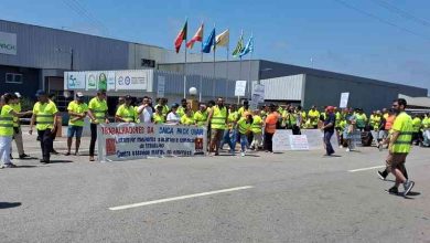 Adesão à greve na Saica Pack de Ovar a rondar os 90%, diz a CGTP-IN Adesão à greve na Saica Pack de Ovar a rondar os 90%, diz a CGTP-IN
