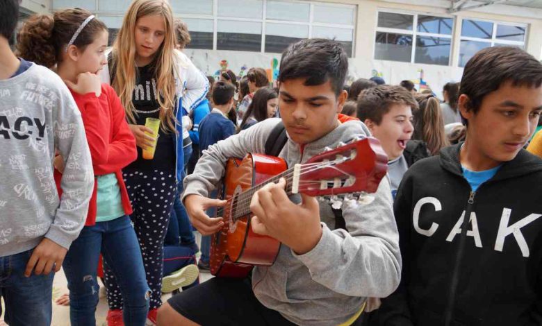 Vivências em meio escolar enriquecidas com a multiculturalidade cigana – Por José Lopes Vivências em meio escolar enriquecidas com a multiculturalidade cigana – Por José Lopes