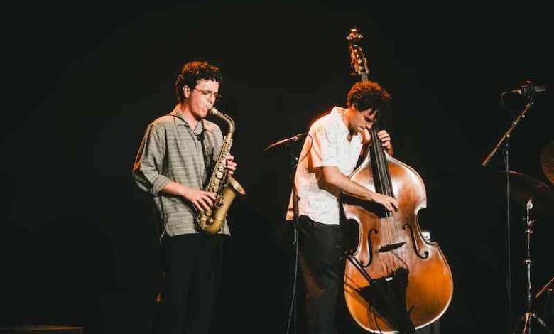 C.O.R., do saxofonista Lucas Oliveira, tem novo disco C.O.R., do saxofonista Lucas Oliveira, tem novo disco