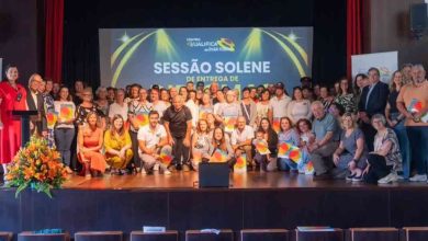 Um diploma. Muitas histórias de superação.