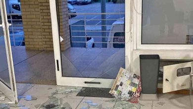 Barbearias vandalizadas e assaltante foge após alarme disparar Barbearias vandalizadas e assaltante foge após alarme disparar