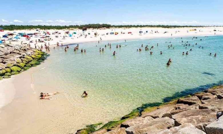 APA emite esclarecimento técnico sobre usufruto da praia do Furadouro
