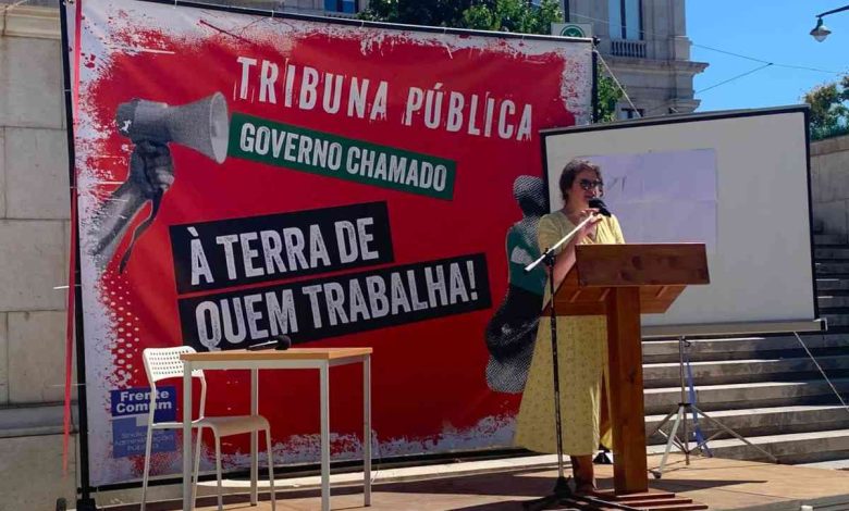 PCP organiza Tribuna Pública e entrega abaixo assinado na Câmara de Ovar PCP organiza Tribuna Pública e entrega abaixo assinado na Câmara de Ovar