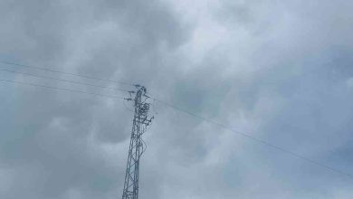 Meia cidade sem luz após trovoada desta manhã