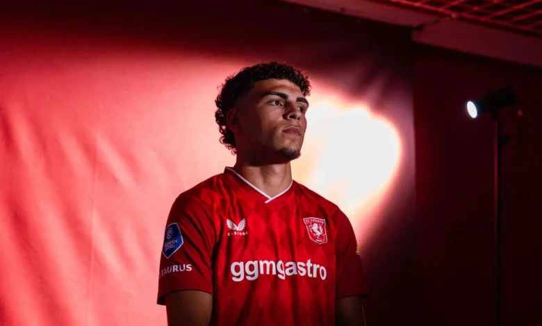 Guilherme Peixoto quer levar o Twente à Liga Conferência (Para ver na TV) Guilherme Peixoto quer levar o Twente à Liga Conferência (Para ver na TV)