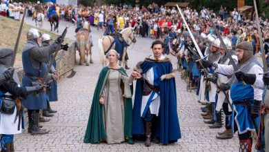 Último dia da Viagem Medieval com Cortejo Real que atrai multidões