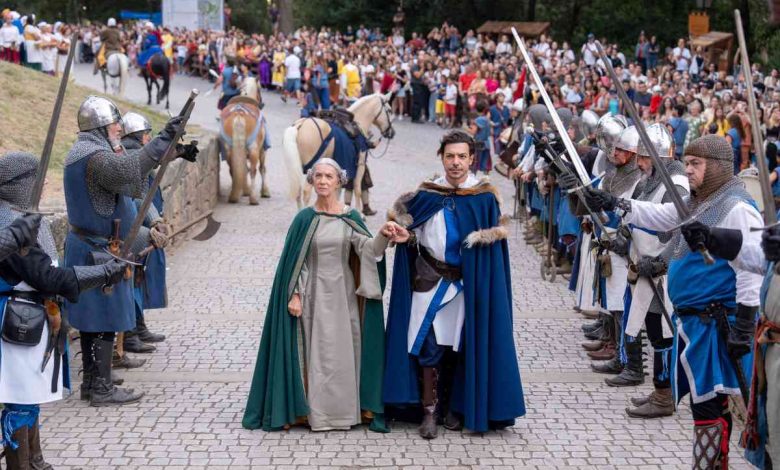 Último dia da Viagem Medieval com Cortejo Real que atrai multidões