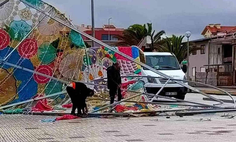 Cortegaça: Mau tempo derrubou coração gigante de croché Cortegaça: Mau tempo derrubou coração gigante de croché