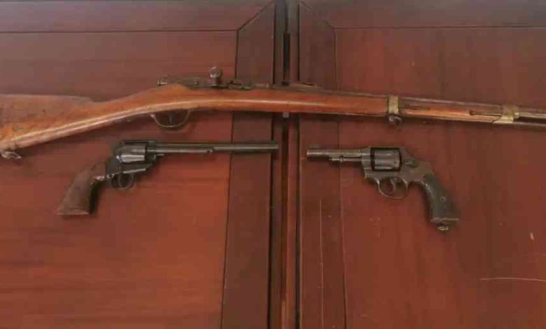Esmoriz: Dois arguidos por posse ilegal de armas após operação no parque de campismo
